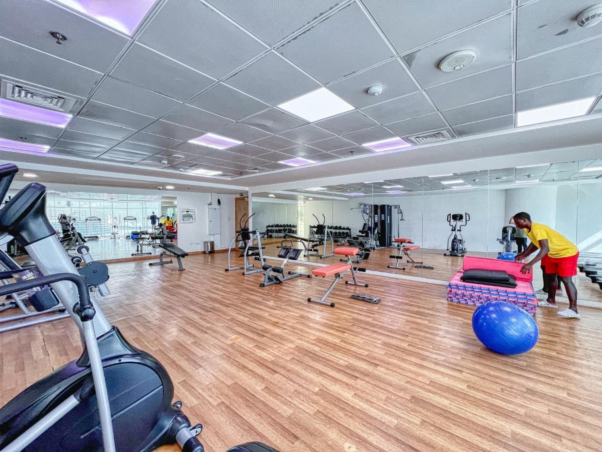 Vibrant Waterfront Duplex In Marina Apartment Dubai